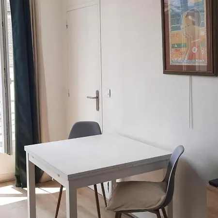 2 Pieces 42m2 - Puces De Saint-ouen Saint-Ouen (Seine-Saint-Denis)